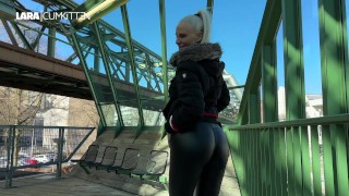 FICKDATE Public in der Schwebebahn klar gemacht | Für nen FACIAL nehm ich JEDEN mit nach Hause